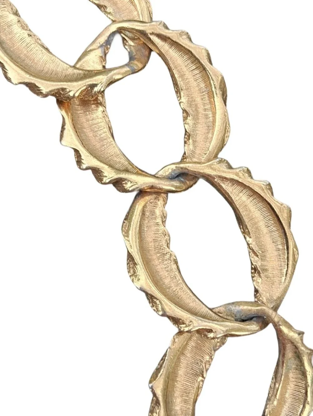 Vintage Signed Napier Gold Tone Textured Oval Swirl Link Choker Necklace